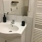 La Maison Du Bonheur Bed & Breakfast Milhac