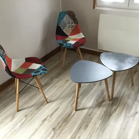 La Maison Du Bonheur לינה וארוחת בוקר 3*