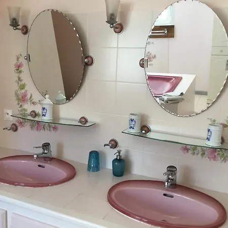 Bed & Breakfast La Maison Du Bonheur Milhac