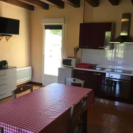 La Maison Du Bonheur Bed and breakfast