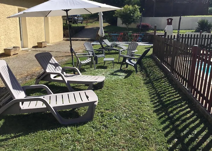 La Maison Du Bonheur Bed & Breakfast 3*